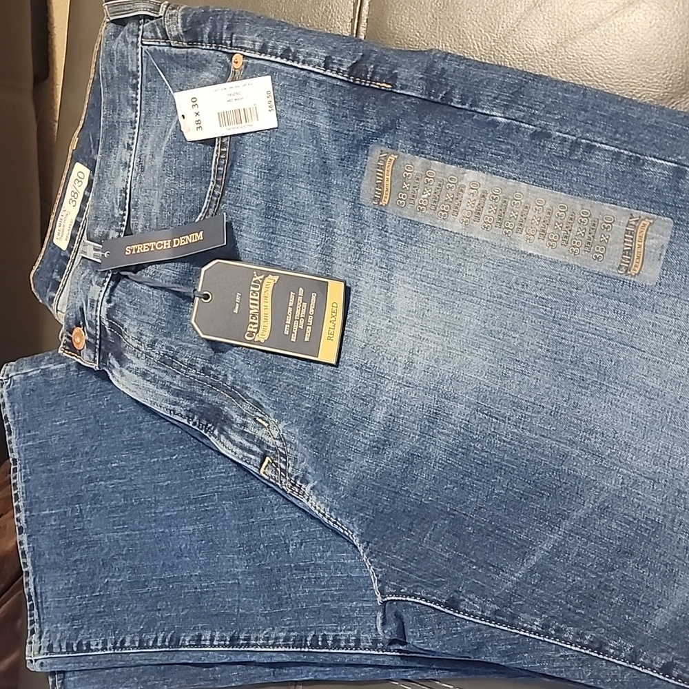 Cremieux mens jeans 38× 30 relaxed fit jeans .New with tags.